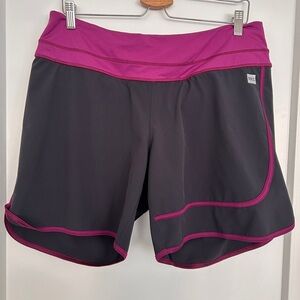 Women’s MEC Shorts in Black & Purple Size 16